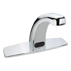 ZURN Z6913-XL-CP8 AQUASENSE 1.5 GPM FAUCET WITH 8" PLATE